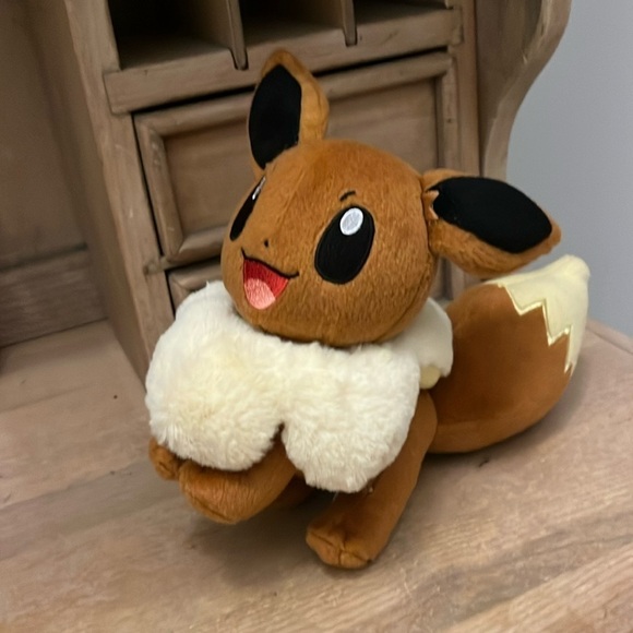 Tomy Pokémon Eevee Plush 8” Stuffed Animal 2017 Poke Official Licensed Anime - Picture 1 of 10